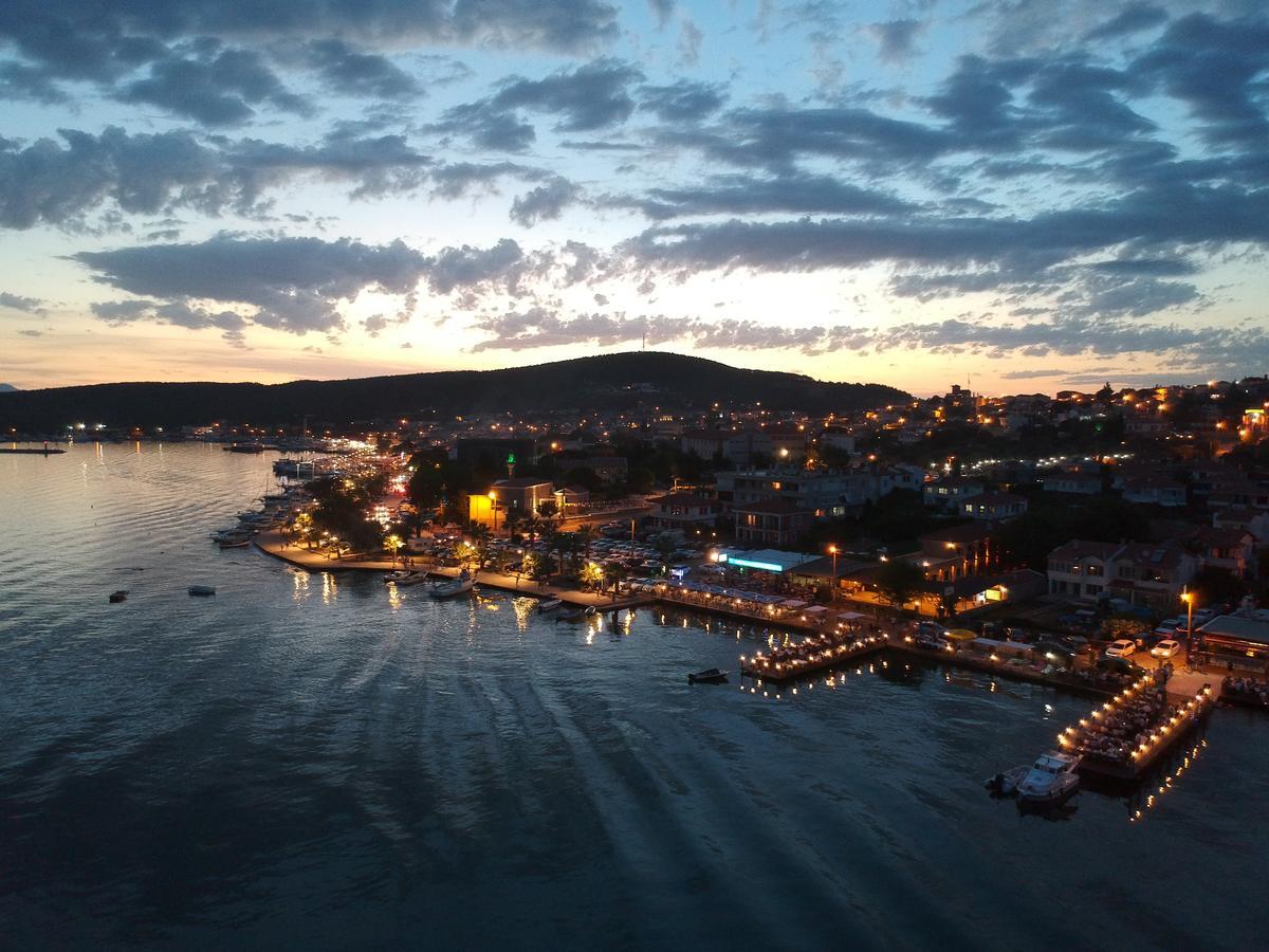 Cunda Deniz Hotel Айвалык Экстерьер фото